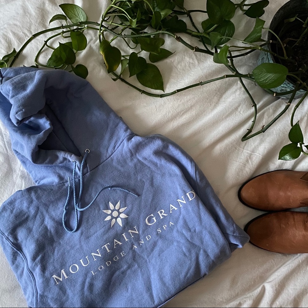 Soft Grand Mountain Lodge Sweatshirt